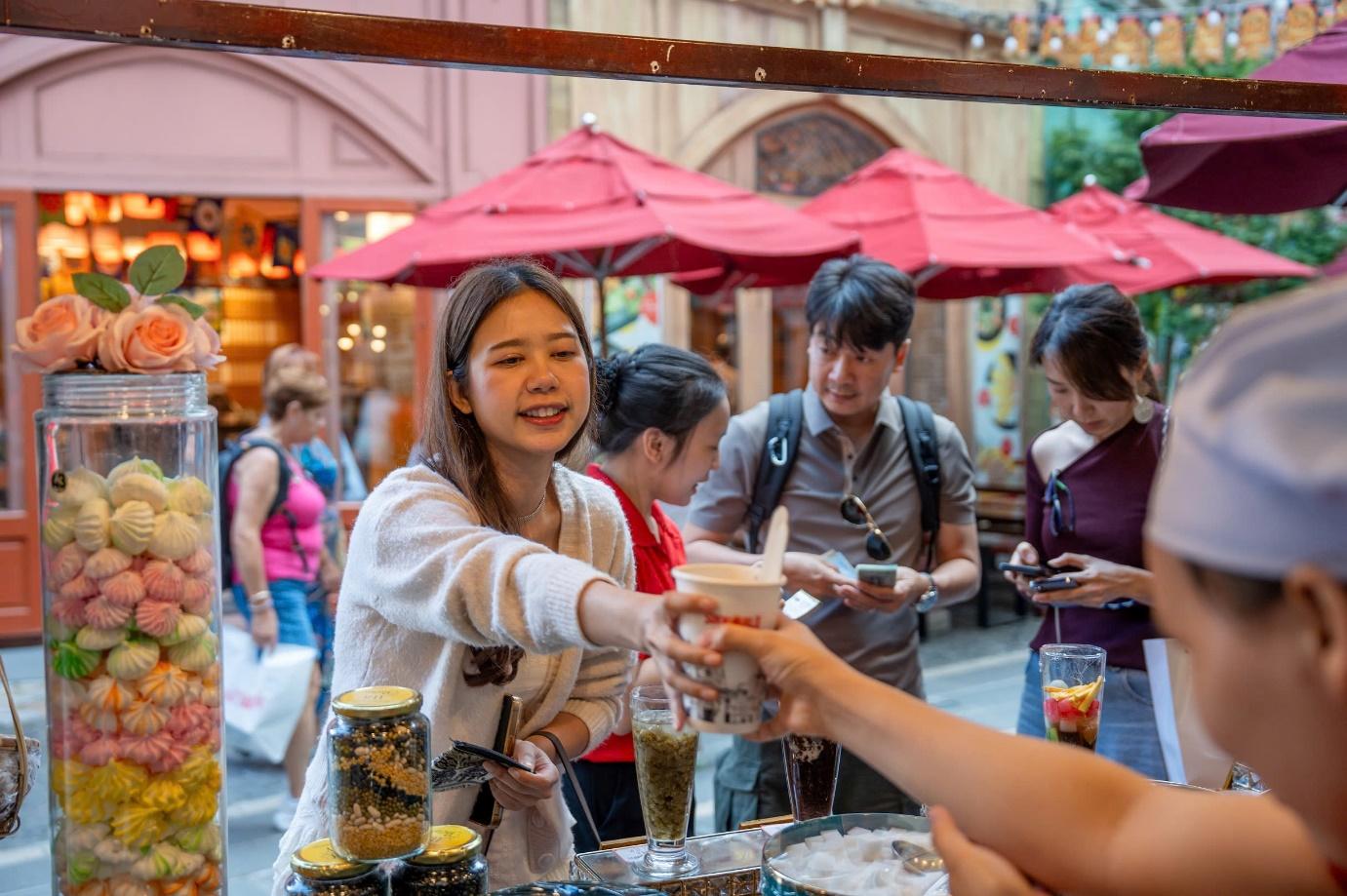 Vì sao Ba Na By Night là trải nghiệm đêm không nên bỏ lỡ khi đến Đà Nẵng? - 3