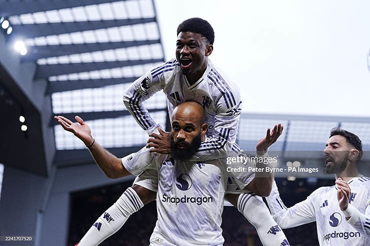 Mbeumo - Diallo biến cánh phải MU thành mũi khoan, Amorim méo mặt vì CAN 2025 - 2