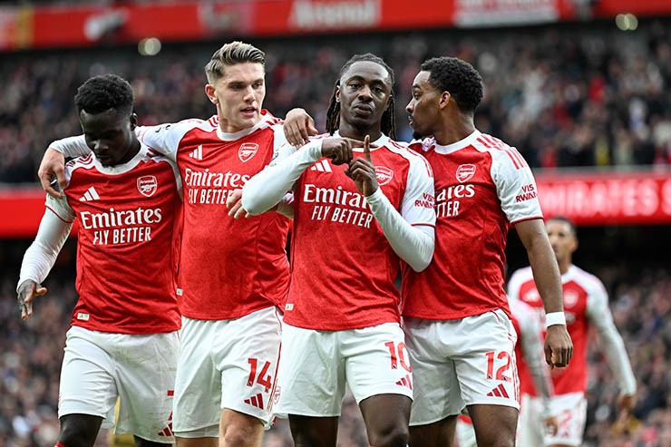 Arsenal mơ vô địch Ngoại hạng Anh: Cẩn trọng "bẫy thời gian", 5 cú sảy chân lịch sử - 1