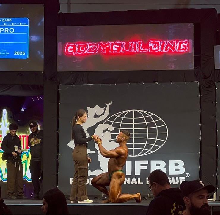 Thể thao Brazil rúng động: Siêu VĐV thể hình qua đời vì mất chú mèo yêu quý - 3