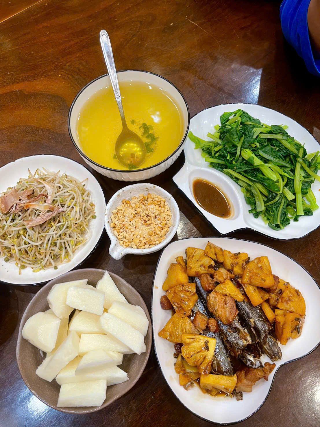 Thực đơn cơm nhà giản dị, dễ nấu, ăn ngon không muốn dừng - 10