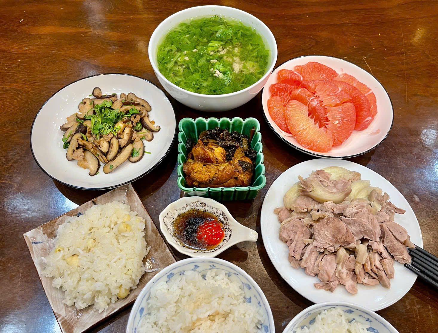 Thực đơn cơm nhà giản dị, dễ nấu, ăn ngon không muốn dừng - 2