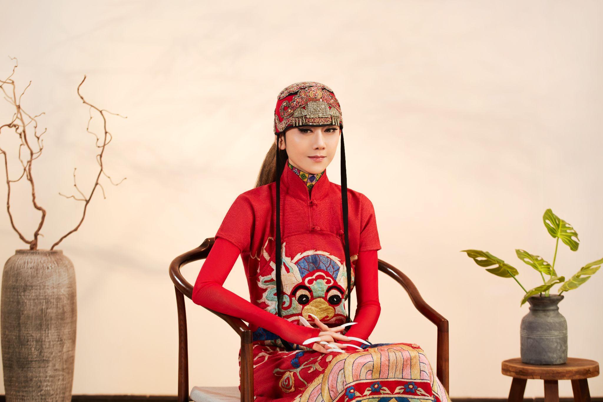 Dương Lệ Bình lần đầu tiên biểu diễn tại Việt Nam - 2