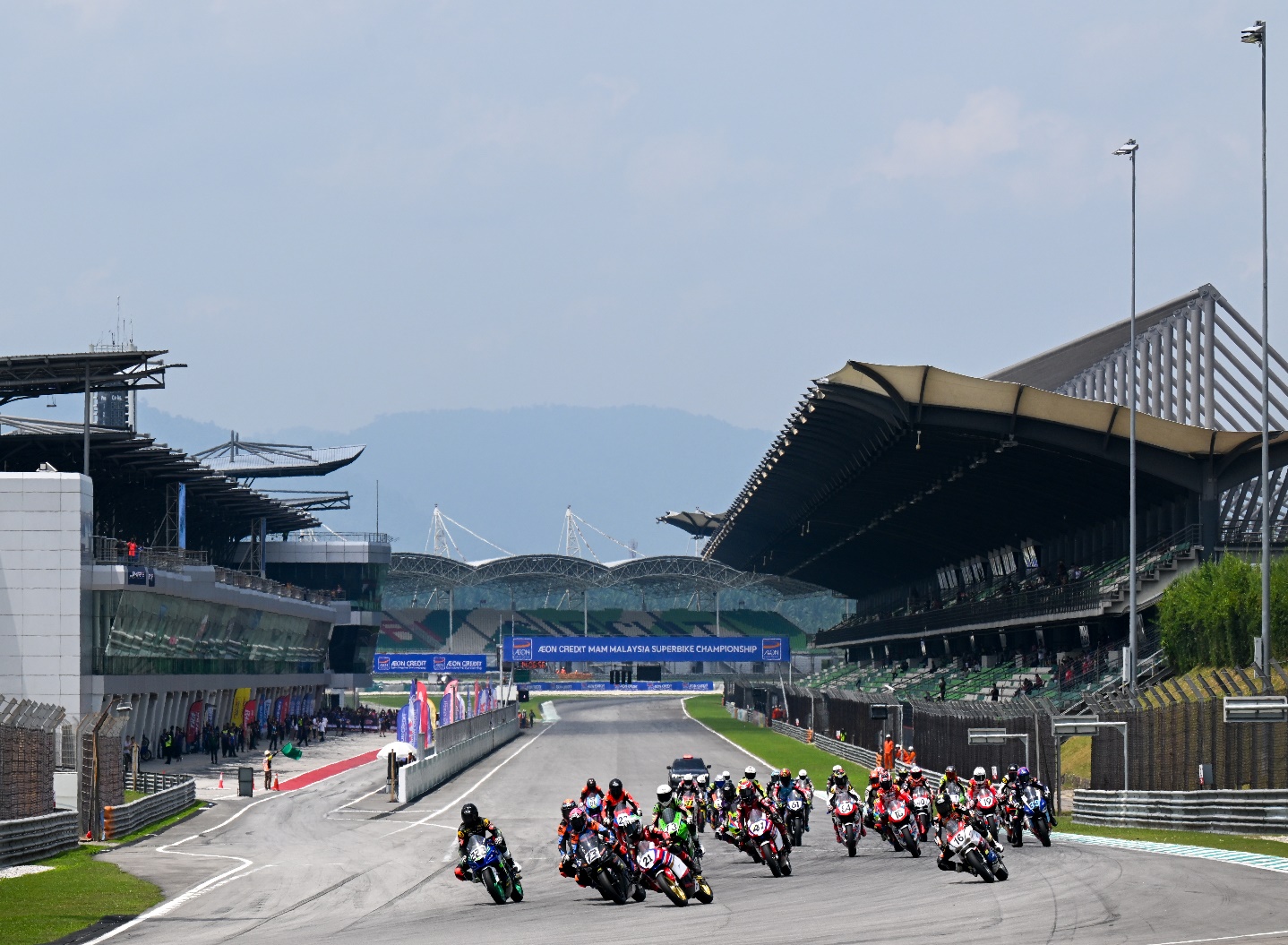 Bùng nổ tại Malaysia Superbike Championship 2025 (MSBK): Honda Racing Vietnam (HRVt) khép lại mùa giải với loạt podium ấn tượng! - 2