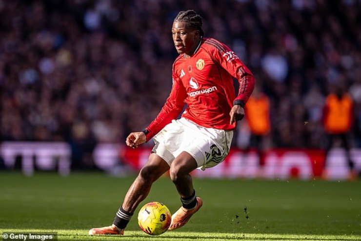 MU bị chê vì hắt hủi sao trẻ, mua cầu thủ đắt hơn giá trị thực - 2