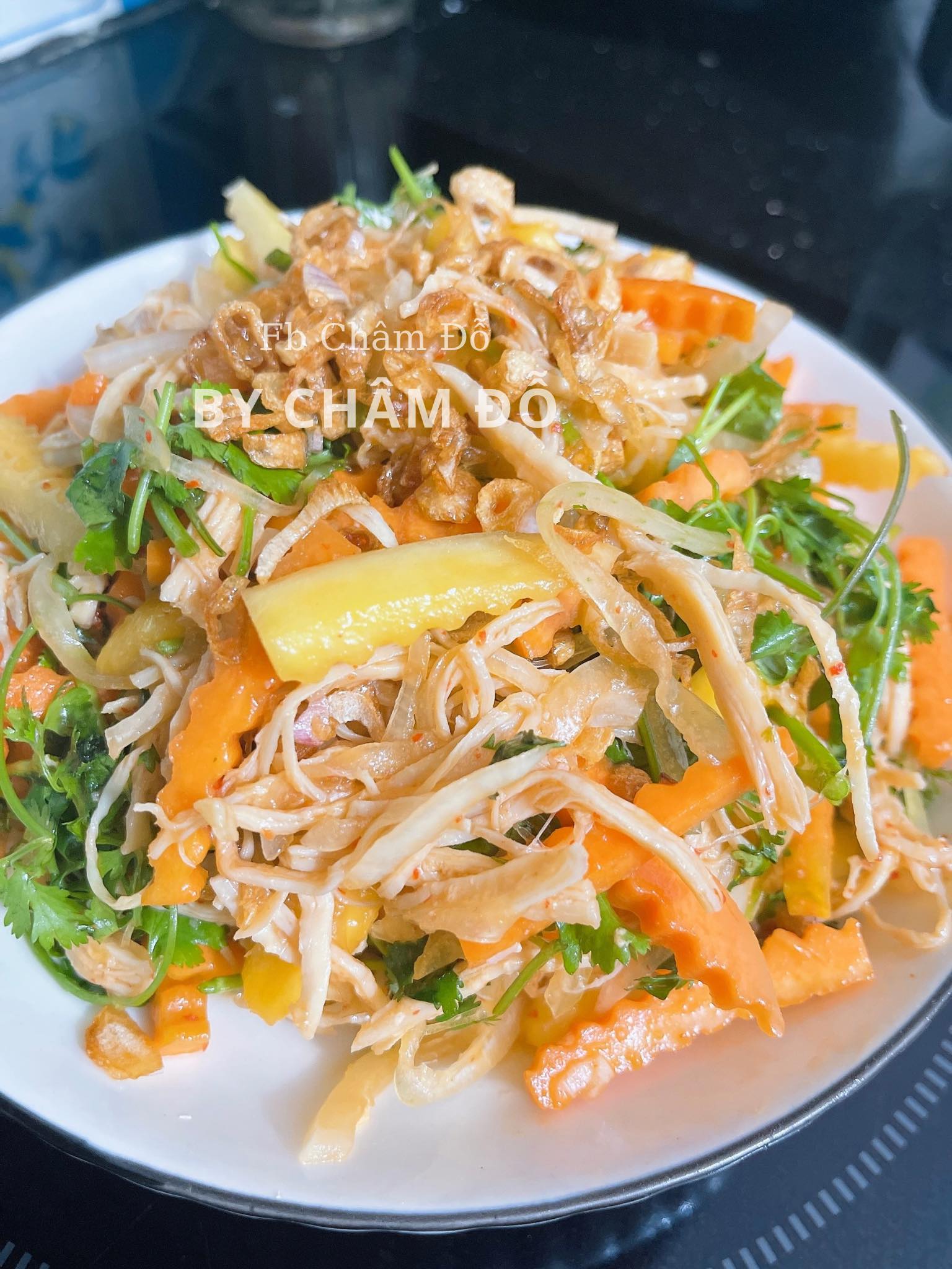 Phần thịt gà hay bị chê khô, làm cách này bao nhiêu cũng hết - 1