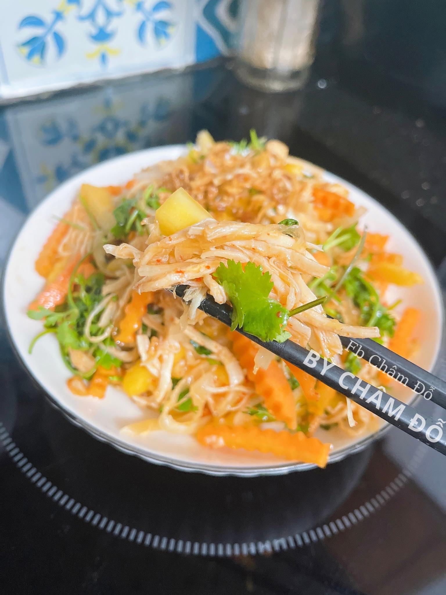 Phần thịt gà hay bị chê khô, làm cách này bao nhiêu cũng hết - 5