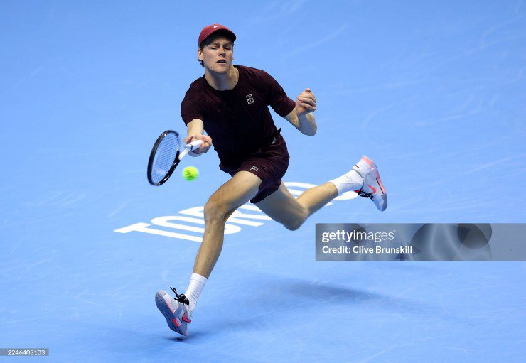 Video tennis Sinner - Zverev: Giải quyết nhanh gọn, lấy vé bán kết (ATP Finals) - 1