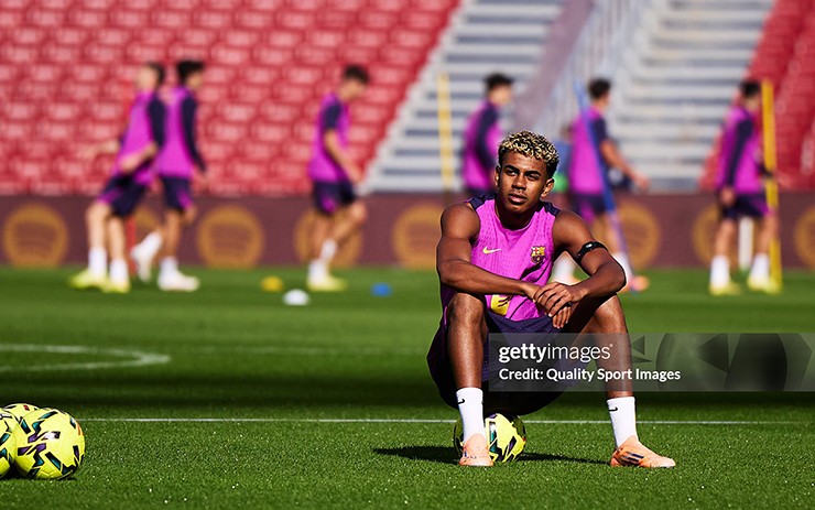 Yamal lo sợ bỏ lỡ World Cup: Barca giấu tin chấn thương khiến Tây Ban Nha “sốc” - 1