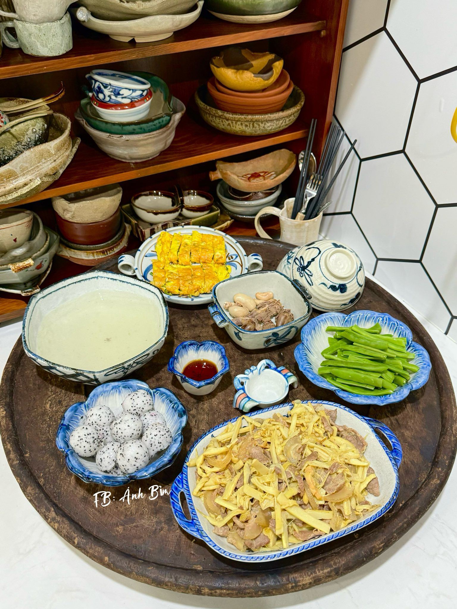 Mẹ đảm vào bếp mỗi ngày khiến chồng con "nghiện" cơm nhà - 13