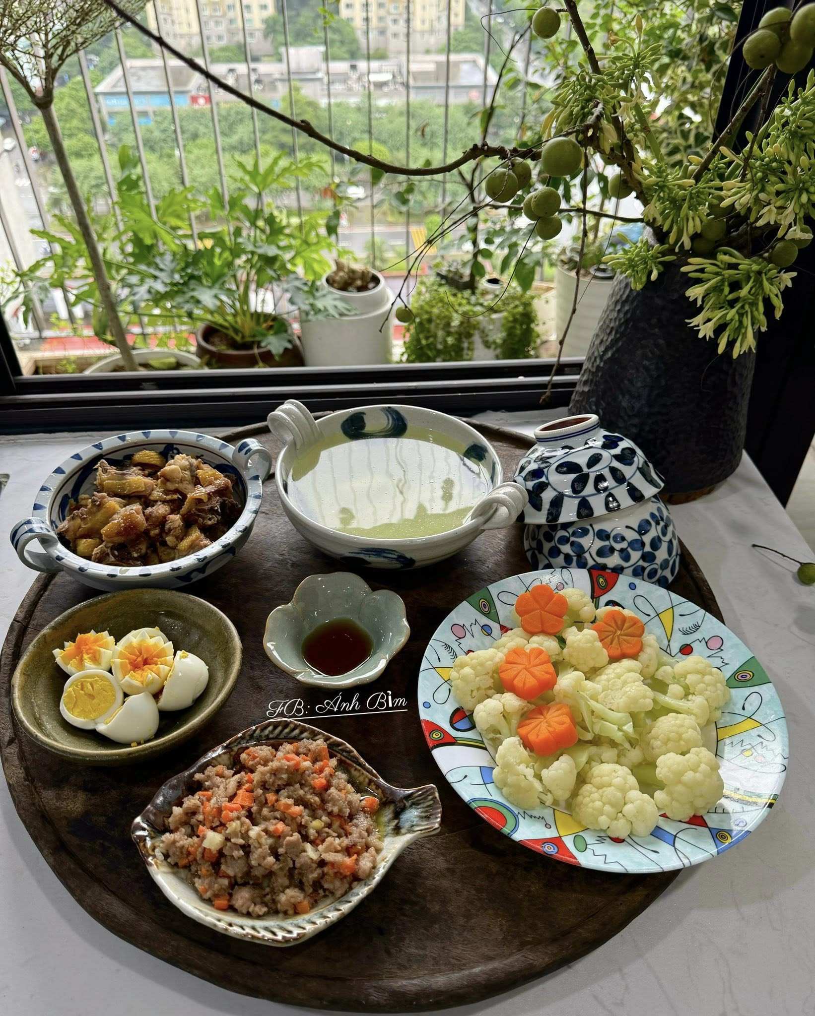 Mẹ đảm vào bếp mỗi ngày khiến chồng con "nghiện" cơm nhà - 4