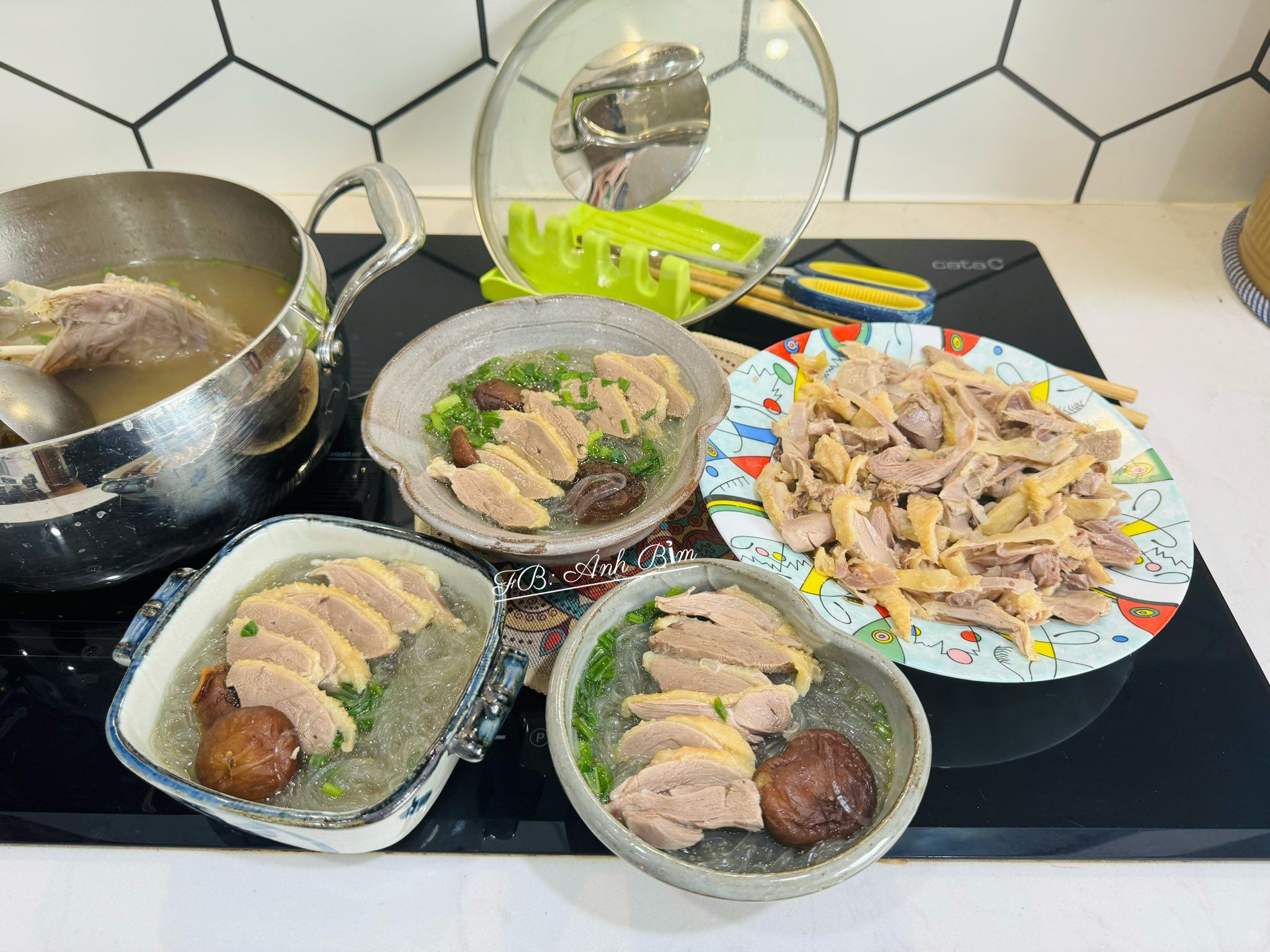 Mẹ đảm vào bếp mỗi ngày khiến chồng con "nghiện" cơm nhà - 8