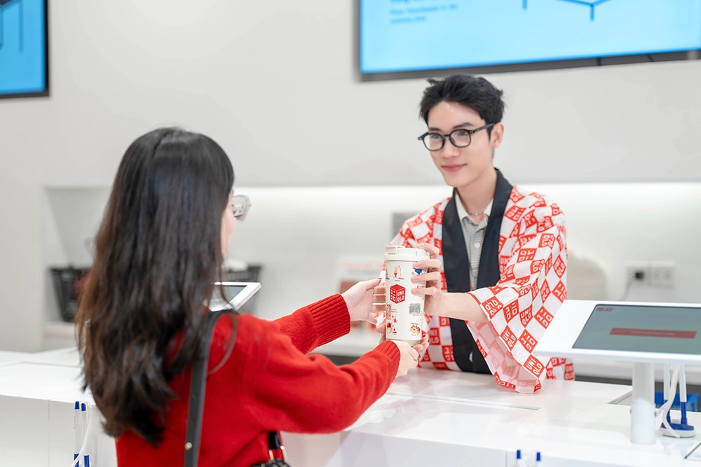 Sôi động và nhộn nhịp - đó chính là không khí tại các cửa hàng UNIQLO ngay lúc này! - 10