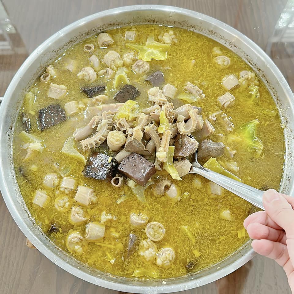 Bộ phận giá rẻ của con bò nấu lẩu đậm vị Tây Bắc ngon miễn chê - 4