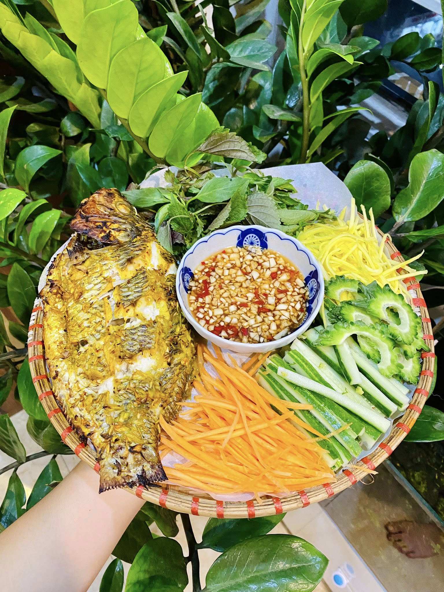 Cách làm cá nướng kiểu dân dã, ngon "bất bại" - 5