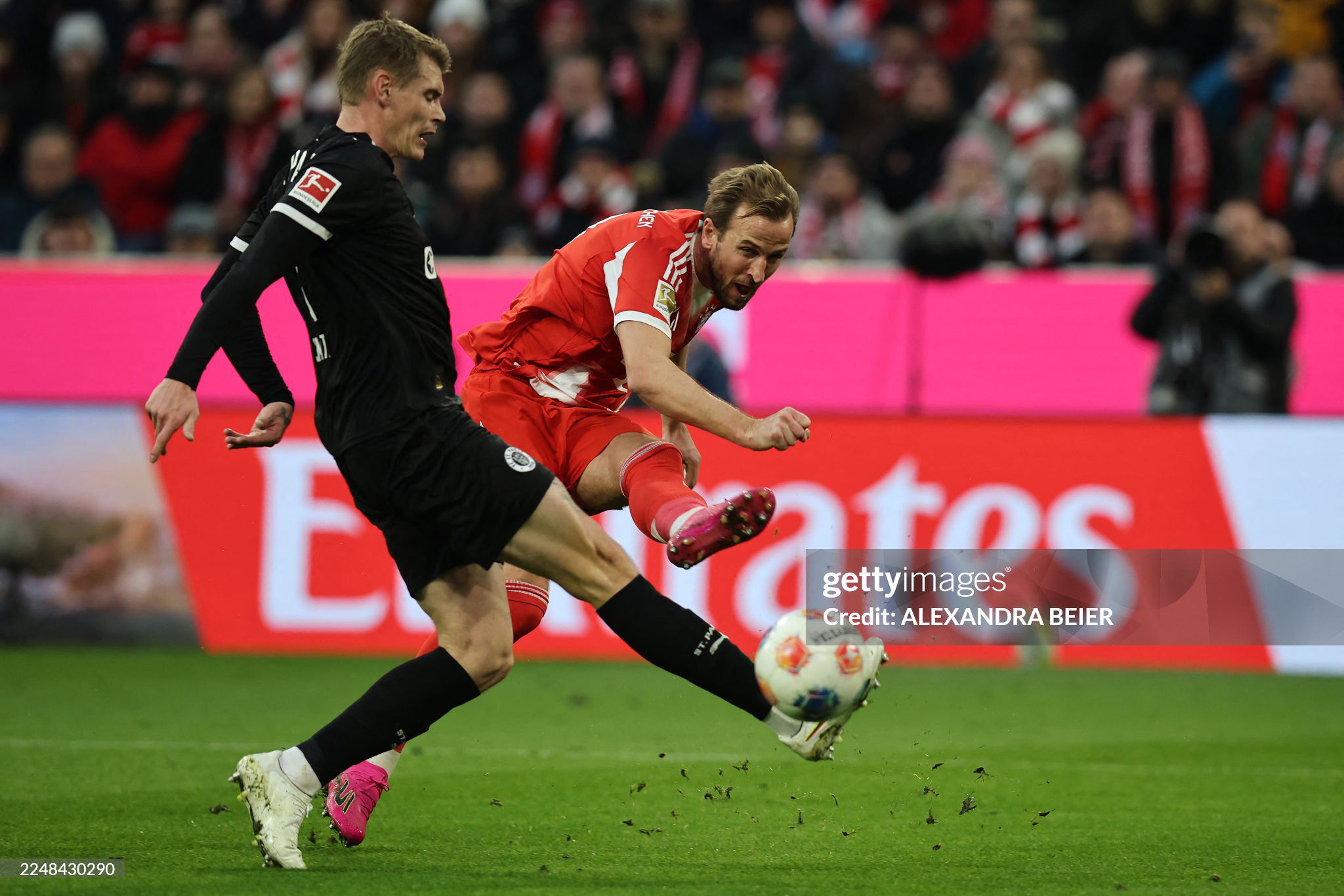 Video bóng đá Bayern Munich - St Pauli: Đòn đau phút thứ 6 (Bundesliga) - 1