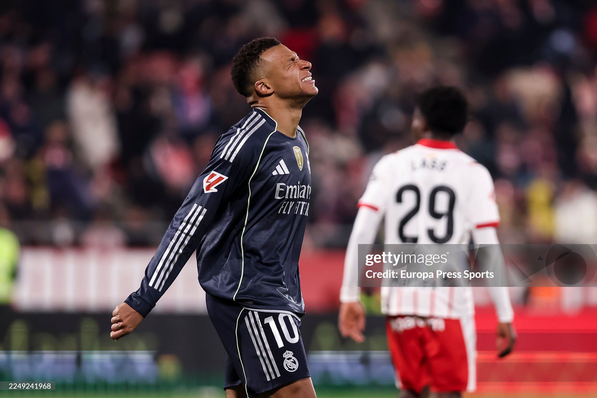 Real Madrid hòa 3 trận liền tại La Liga: Mbappe "cô đơn", Alonso "hết phép" - 1