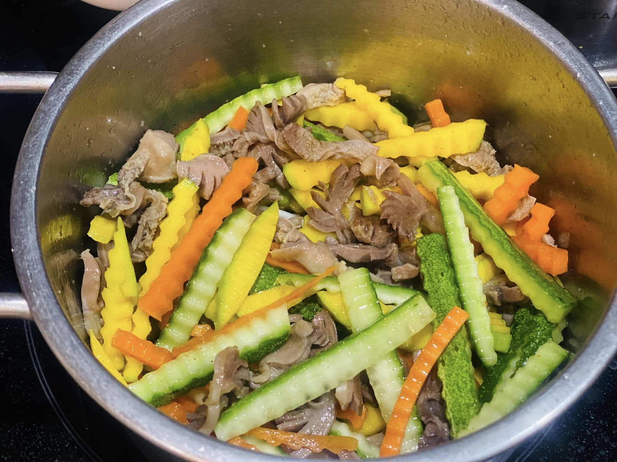 Bộ phận giòn ngon, giá rẻ của con gà trộn nộm rau củ ngon miễn chê - 5