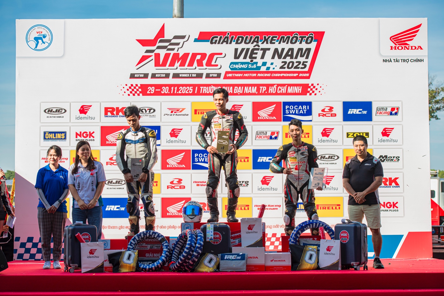 Chặng đua nước rút giải đua xe mô tô trong nước (VMRC) 2025: kịch tính, hấp dẫn đến tận mét đua cuối cùng - 5
