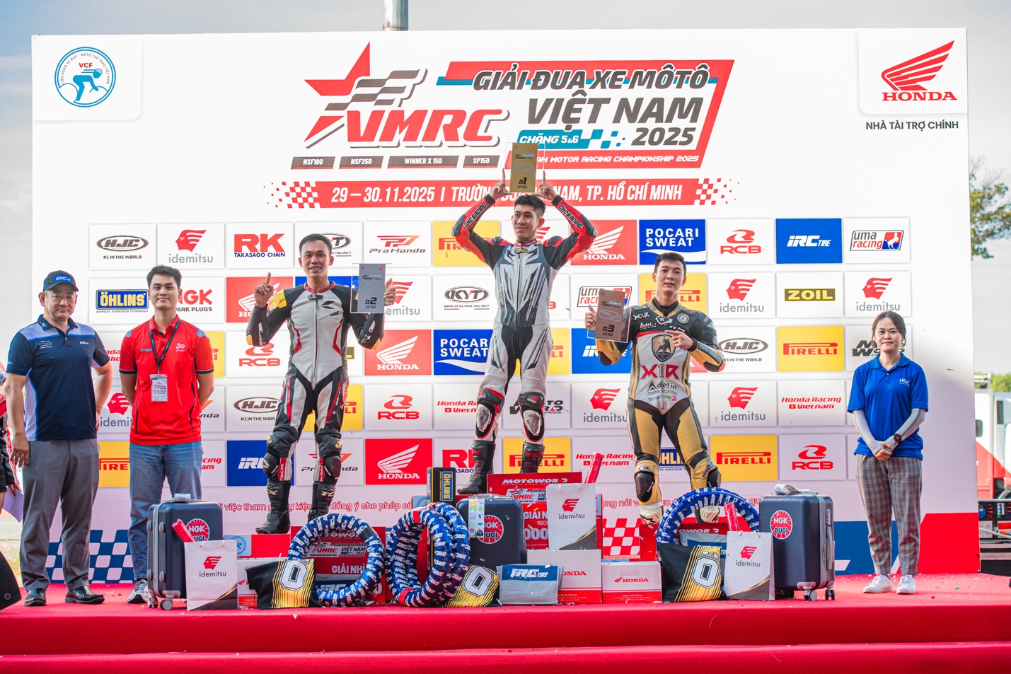 Chặng đua nước rút giải đua xe mô tô trong nước (VMRC) 2025: kịch tính, hấp dẫn đến tận mét đua cuối cùng - 6