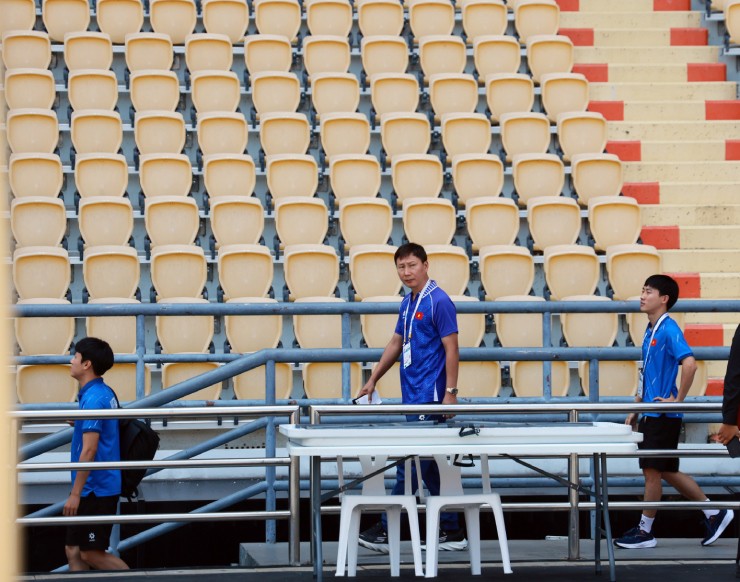 Ngắm sân bóng 5 vạn chỗ ngồi U22 Việt Nam tranh HCV SEA Games - 7