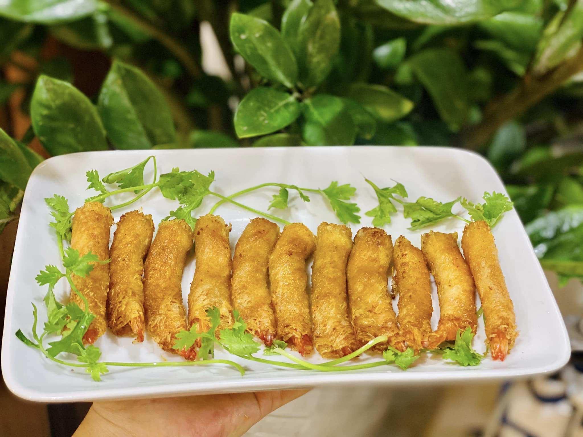 Tôm siêu giàu canxi, mẹ làm món này con ăn không muốn dừng - 6