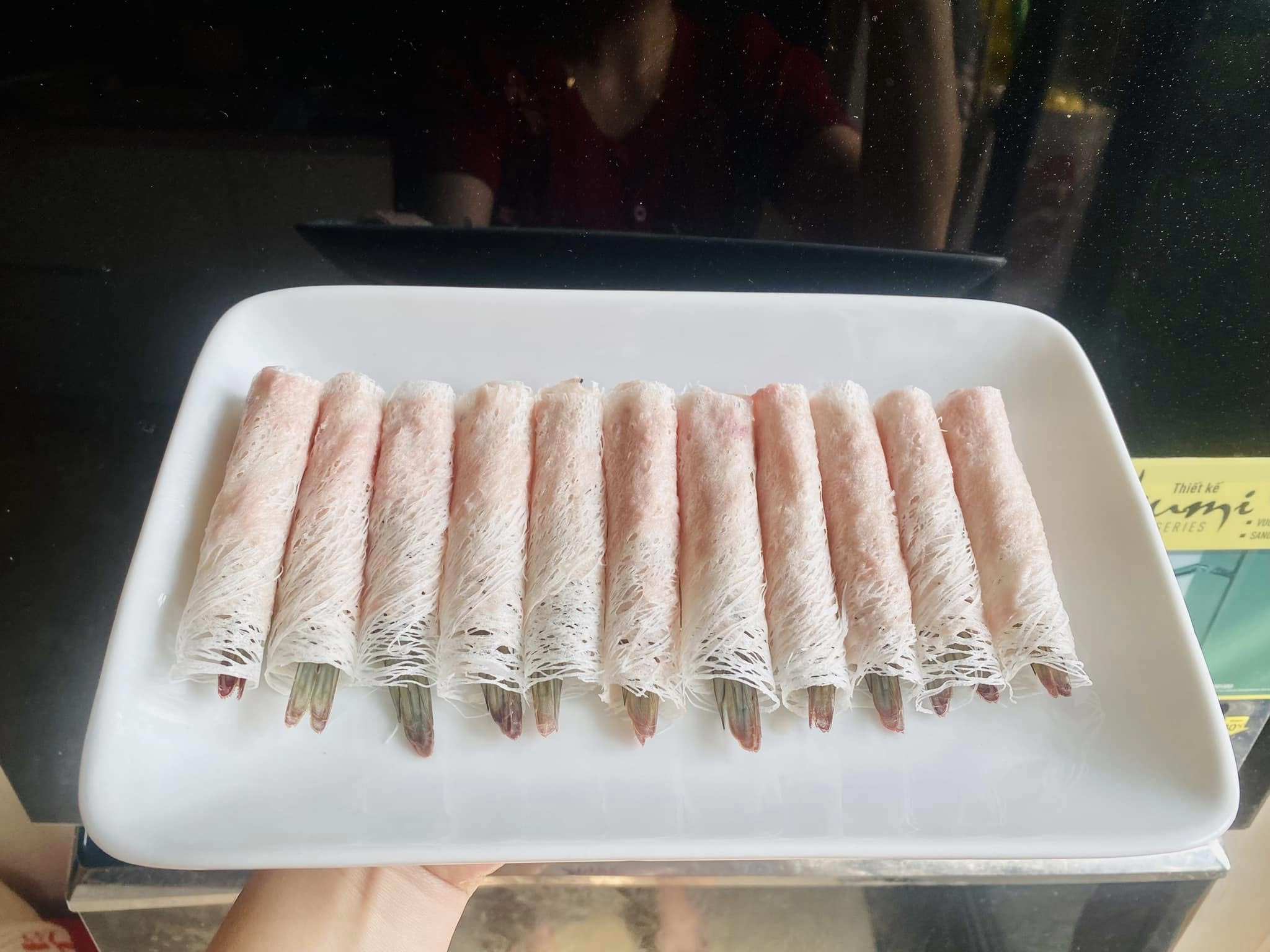 Tôm siêu giàu canxi, mẹ làm món này con ăn không muốn dừng - 4