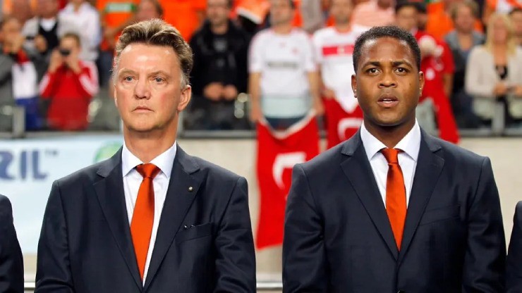 ĐT Indonesia chơi lớn mời Van Gaal dẫn dắt, bị cựu HLV MU làm bẽ mặt - 1