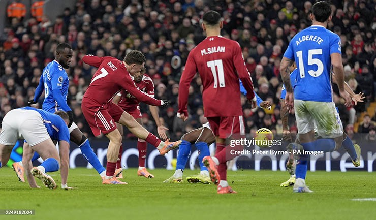 "Bom tấn" Wirtz bị tước bàn thắng đầu tiên cho Liverpool, lý do vì sao? - 1