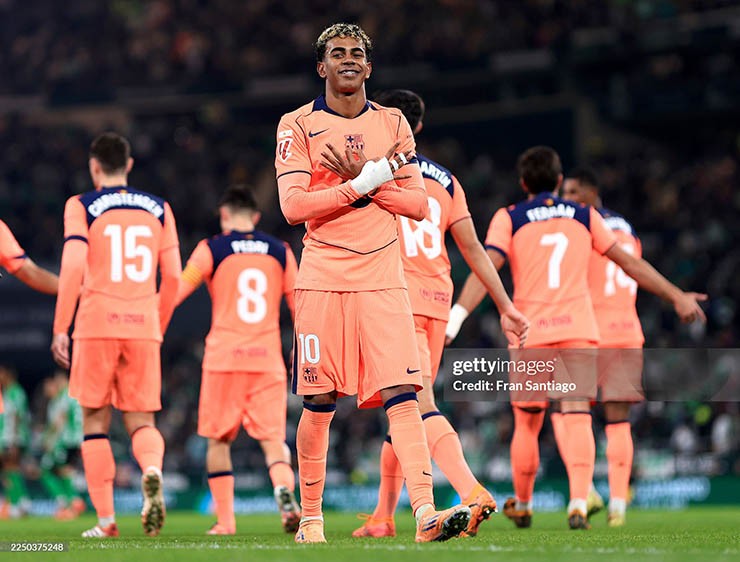 Nóng bảng xếp hạng La Liga: Barca đại thắng Betis, bỏ cách Real Madrid - 2