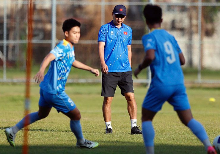 U22 Việt Nam rèn “vũ khí mới” quyết đấu U22 Malaysia ở SEA Games 33 - 8