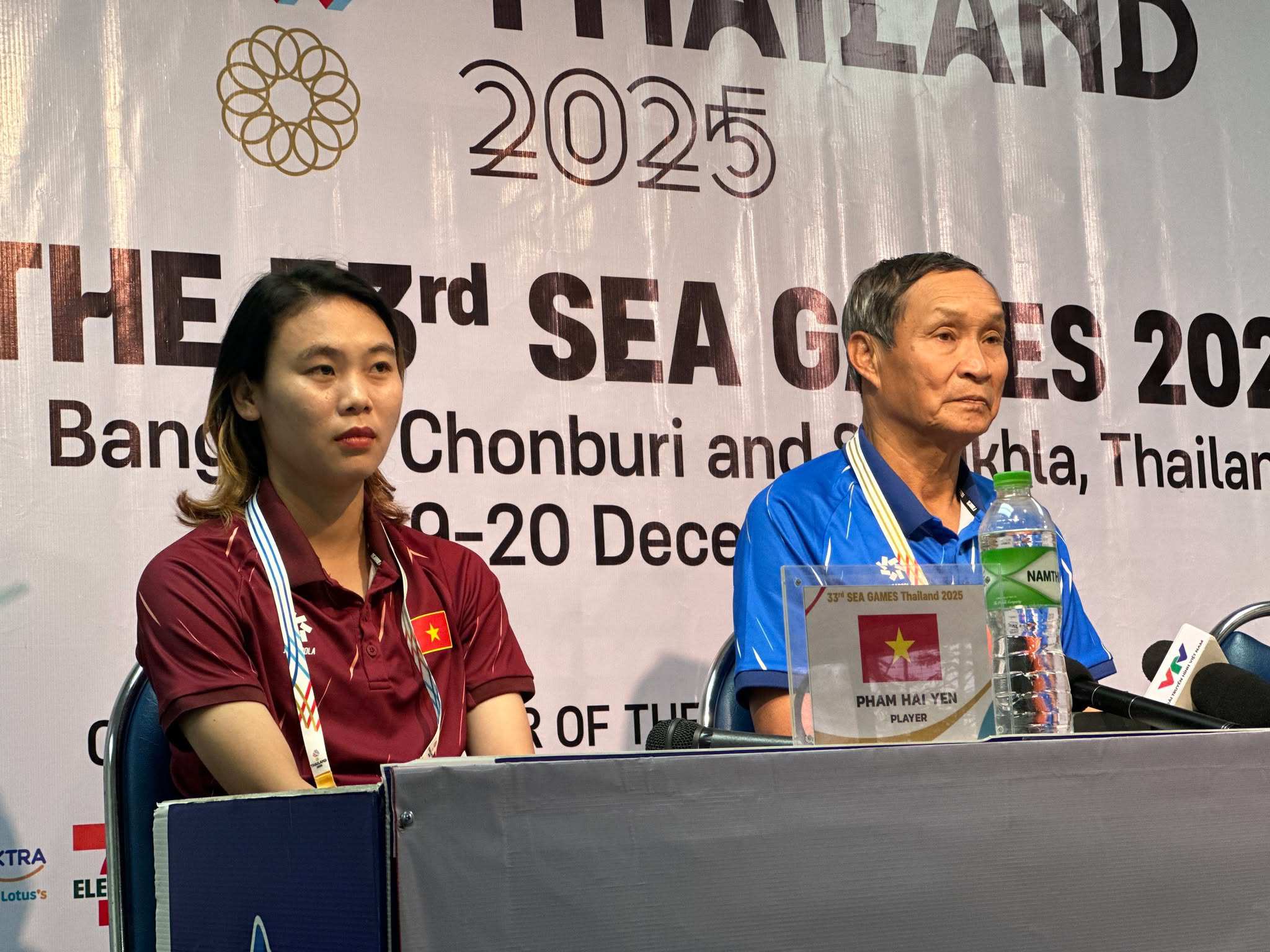 HLV Mai Đức Chung cảnh giác Indonesia, ĐT nữ Việt Nam quyết vào chung kết SEA Games - 2