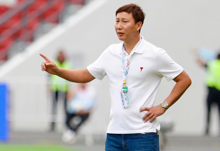 U22 Việt Nam biến hóa như "tắc kè hoa", thầy Kim đề dành chiêu độc cho bán kết? - 1