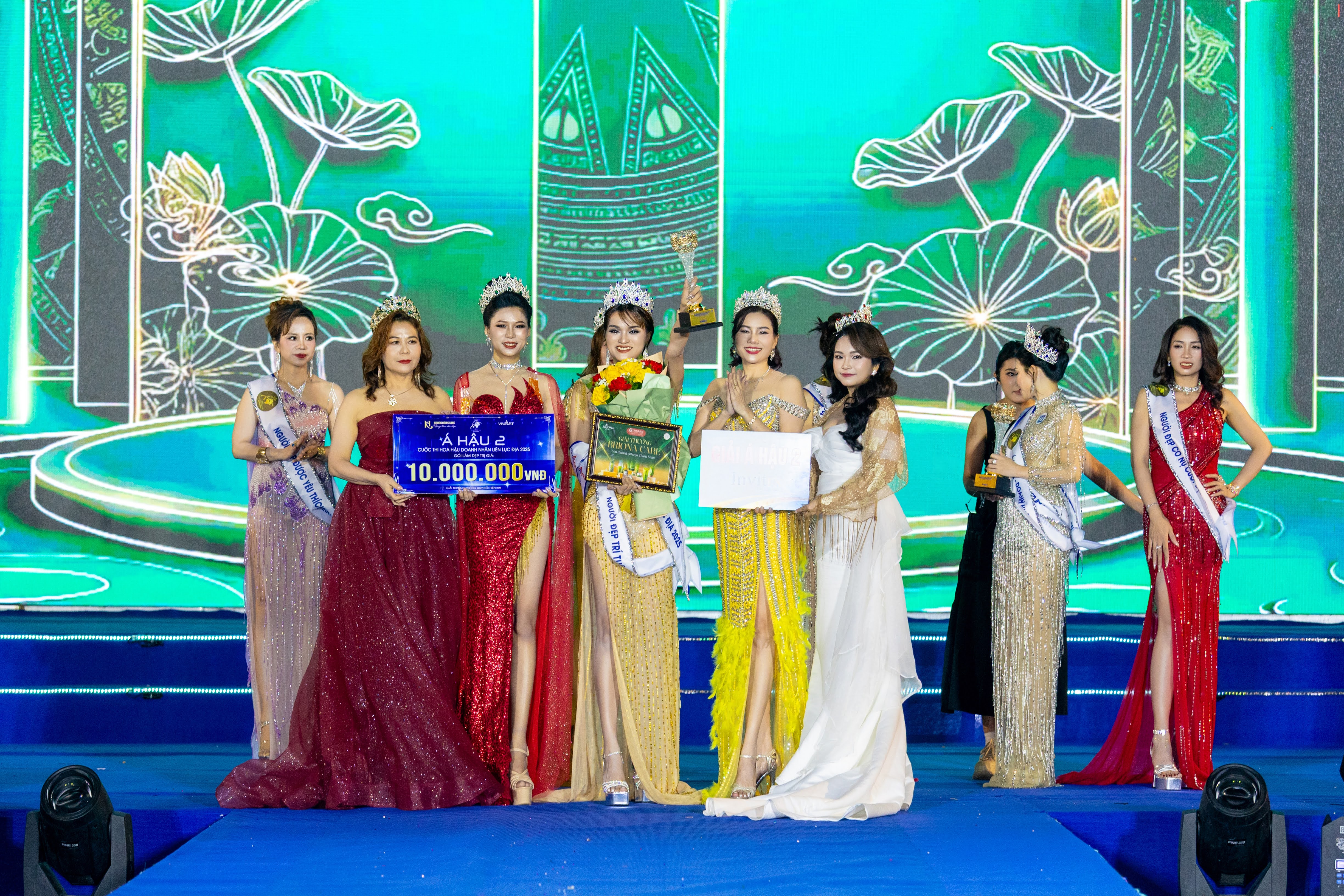 Khoảnh khắc thăng hoa: thí sinh Trần Thị Tú Uyên được vinh danh Á hậu 2 Miss Intercontinental Entrepreneur 2025 - 6