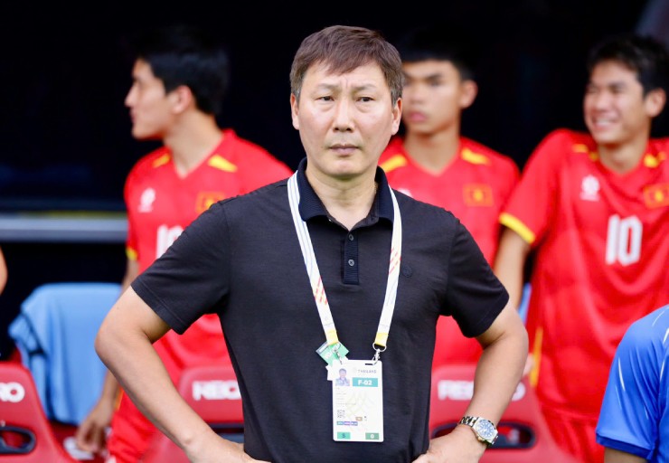 Ngả mũ "Phù thủy" Kim Sang Sik thay người cực đỉnh, U22 Việt Nam sẵn sàng "gặt vàng" SEA Games - 1