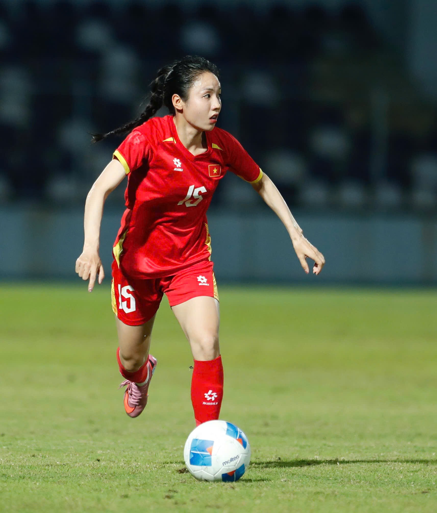 Rực lửa chung kết bóng đá nữ SEA Games: Những chiến binh áo đỏ vượt gian khó - 3