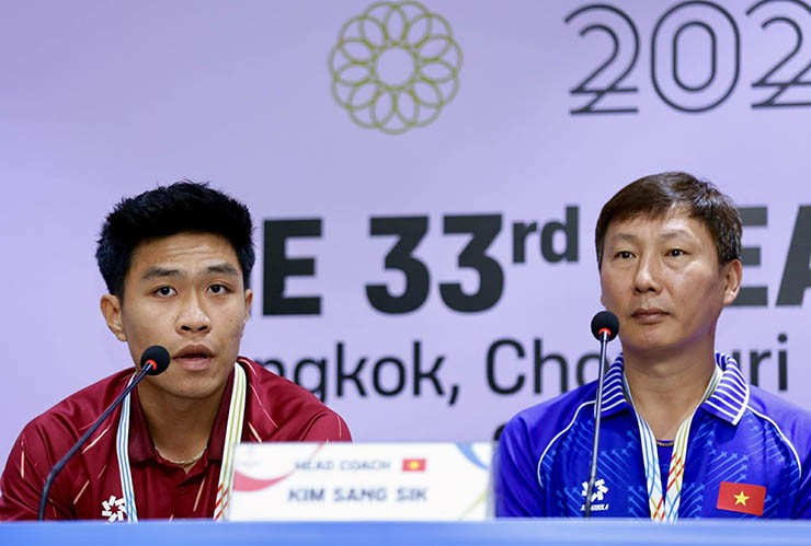 Trung vệ Lý Đức: “Không đến Thái Lan để du lịch, U22 Việt Nam quyết giành HCV” - 2