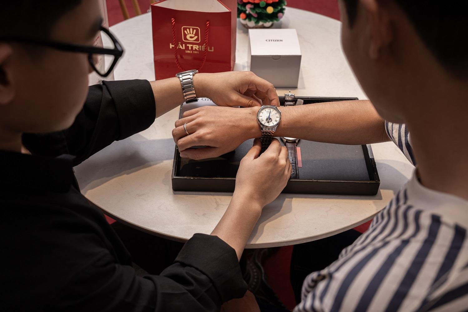 Citizen Automatic nắm ưu thế trong tầm giá 10 triệu đồng - 5