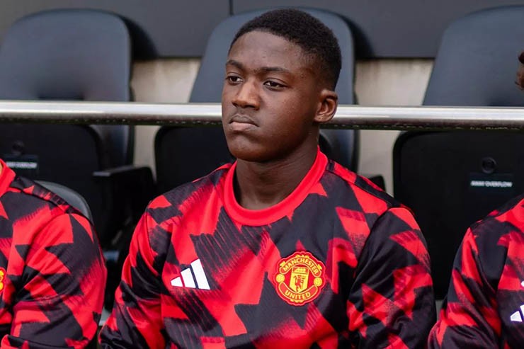 Fernandes chấn thương nghỉ 1 tháng, MU có thể ngăn Mainoo rời đi - 1