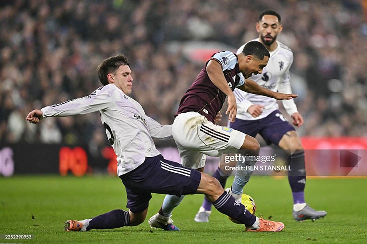 HLV Amorim “đại phẫu” MU: Tống tiễn tội đồ Ugarte & 3 sao, dốc vốn mua tiền vệ - 2