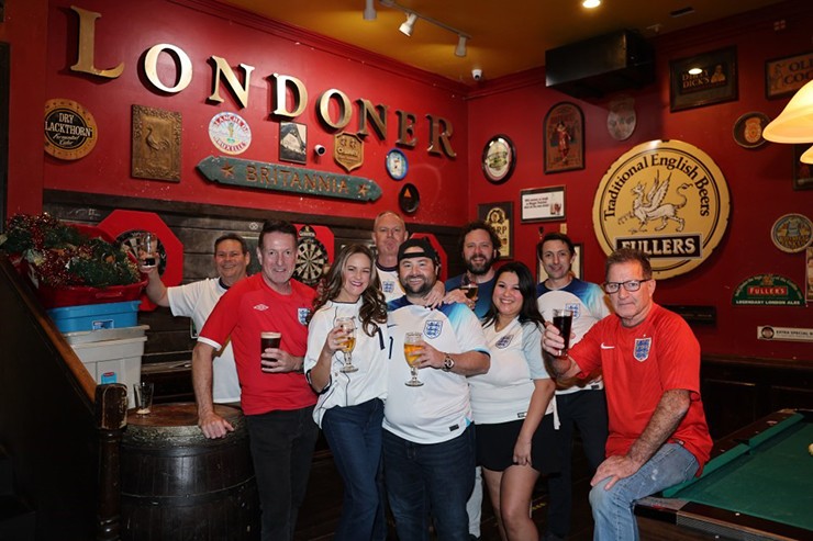 World Cup 2026: Cao bồi Mỹ cảnh báo tới hooligan Anh, "ngoan ngoãn hoặc ăn đạn" - 5