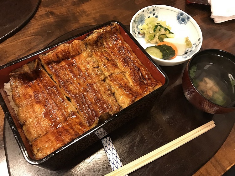 Tiệm lươn nướng hơn 200 tuổi ở Nhật