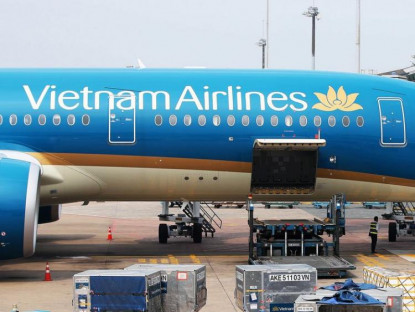 Chuyển động - Vietnam Airlines sẽ bán cành đào, cây mai giao tận nhà