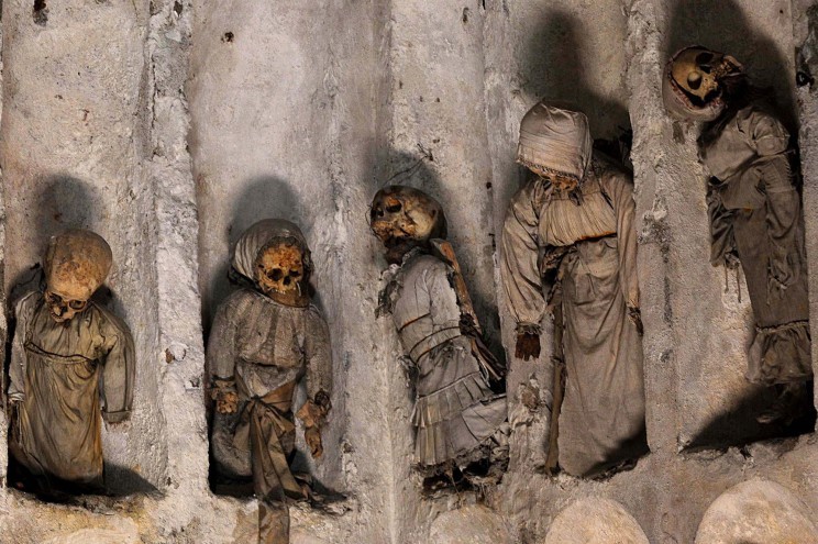 Bí ẩn hầm mộ cổ lớn nhất châu Âu chứa hàng nghìn xác ướp trẻ em - 1