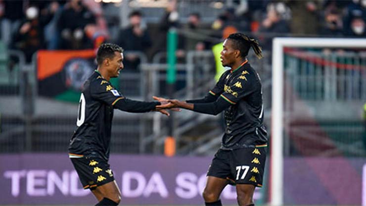 Cựu SAO MU Nani tái xuất châu Âu: Chưa đầy 1 phút đã tỏa sáng ở Serie A - 3