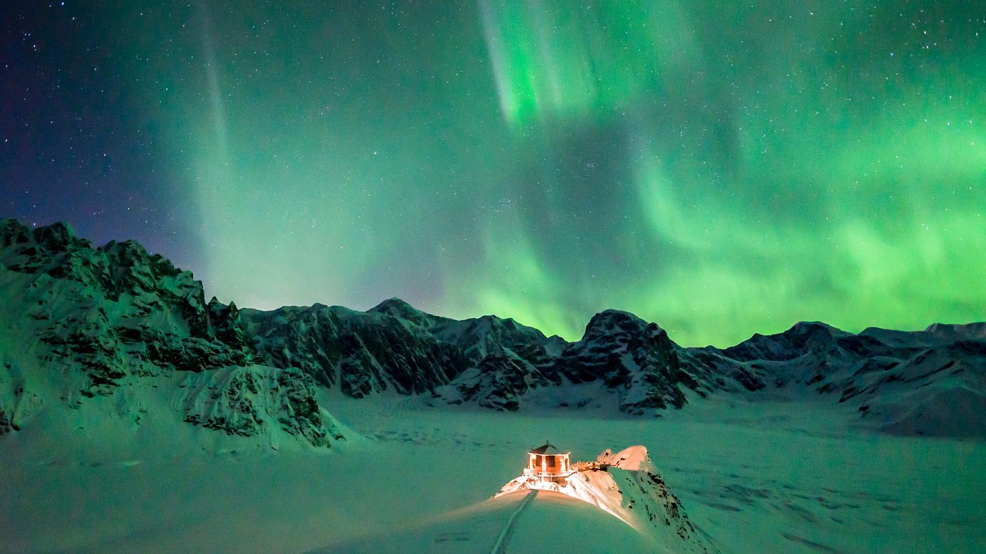 Nằm trên sông băng, đây là khách sạn sang trọng xa xôi nhất thế giới - 3