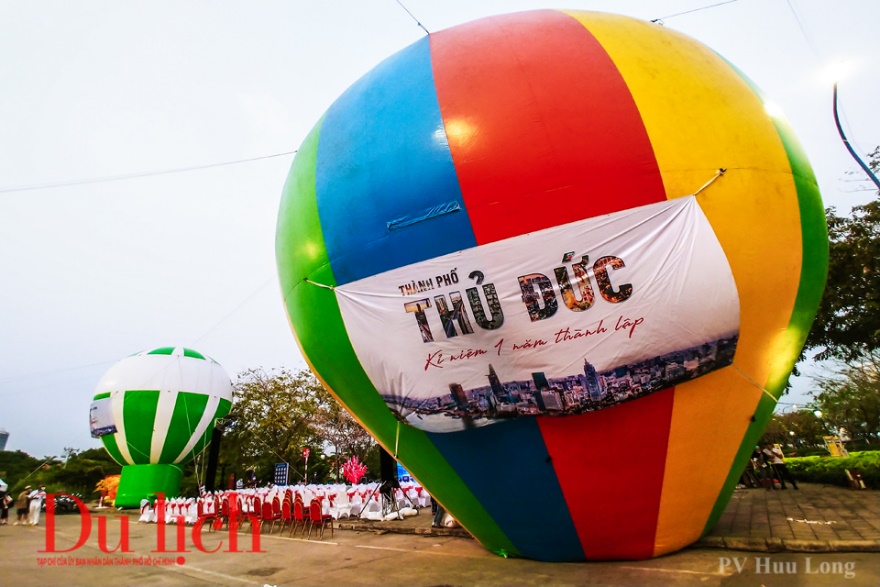 TP.HCM rực rỡ sắc màu trước giờ khai mạc Lễ hội Khinh khí cầu - 9