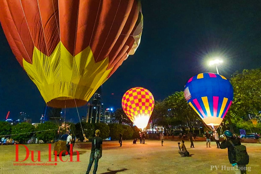 TP.HCM rực rỡ sắc màu trước giờ khai mạc Lễ hội Khinh khí cầu - 16