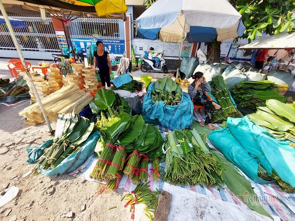 Chợ lá dong nổi tiếng Sài thành, nằm vỉa hè hóng một mùa Tết lịch sử - 1