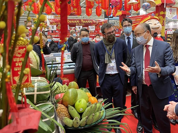 Hệ thống siêu thị Carrefour tại Pháp lần đầu tổ chức lễ hội Tết Việt - 3